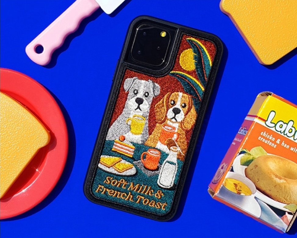 【限時優惠】Wiggle Wiggle iPhone Case 刺繡款 狗狗早餐