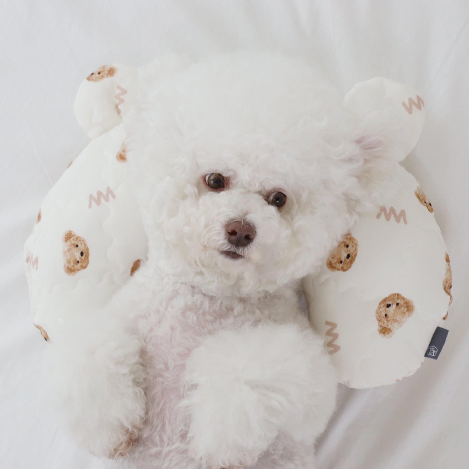 Ritogato 寵物涼感半月枕 Halfmoon Cool Cushion (W Bear)