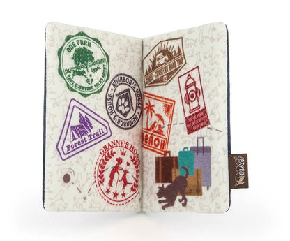 P.L.A.Y. Passport Toy 行李護照玩具