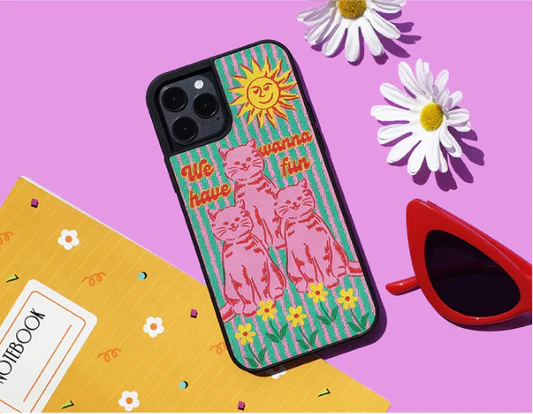【限時優惠】Wiggle Wiggle iPhone case 織標款 三隻小貓