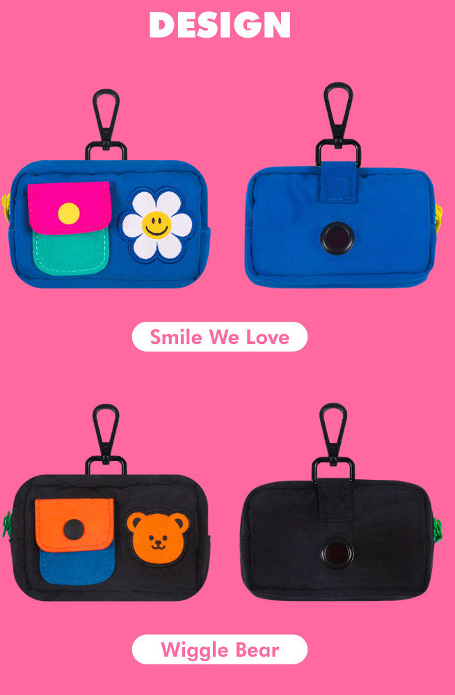 Wiggle Wiggle Poop Bag Smile We Love Pouch  (with 2 poop bags)